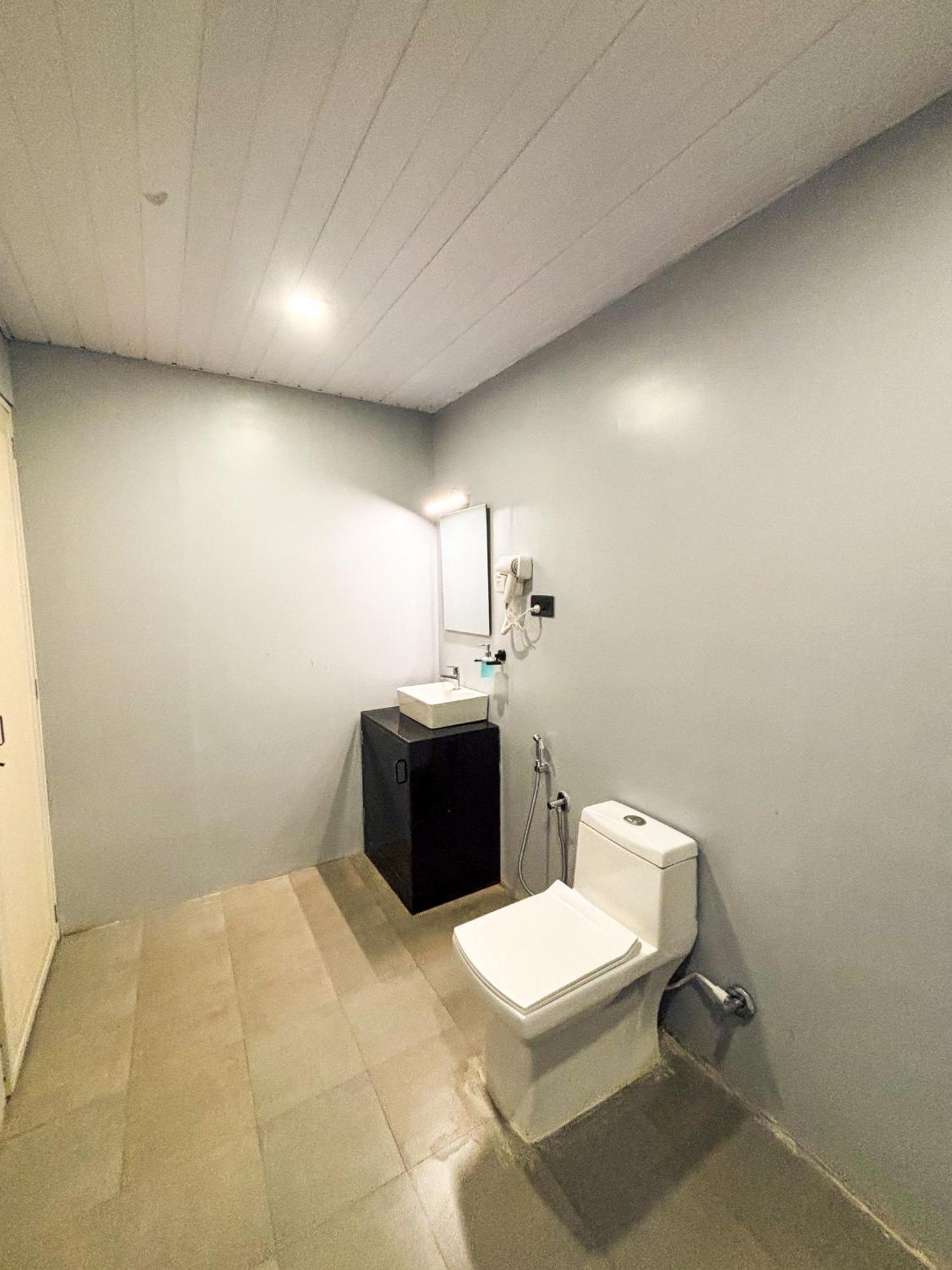 Traverse Luxe Hostel Палолем Экстерьер фото